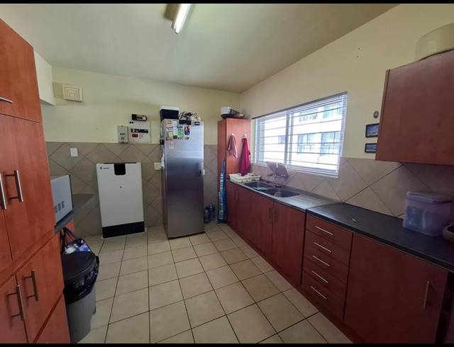 3 BEDROOM PROPERTY TO RENT IN STRAND NORTH